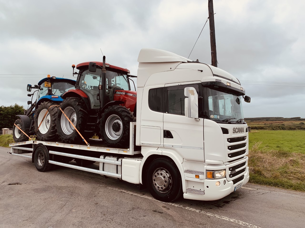 truck carry tractors